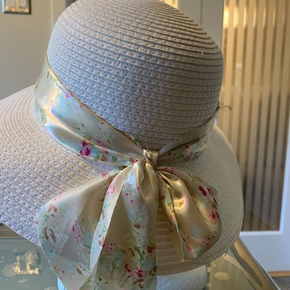 Chic Hat - Picture 4 of 7